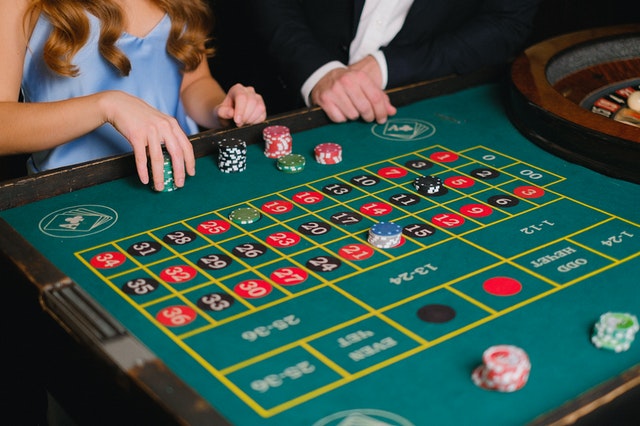 What are the psychological advantages of playing online Casinos?