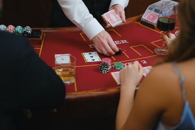 Why People Prefer Online Casinos Over Traditional Gambling